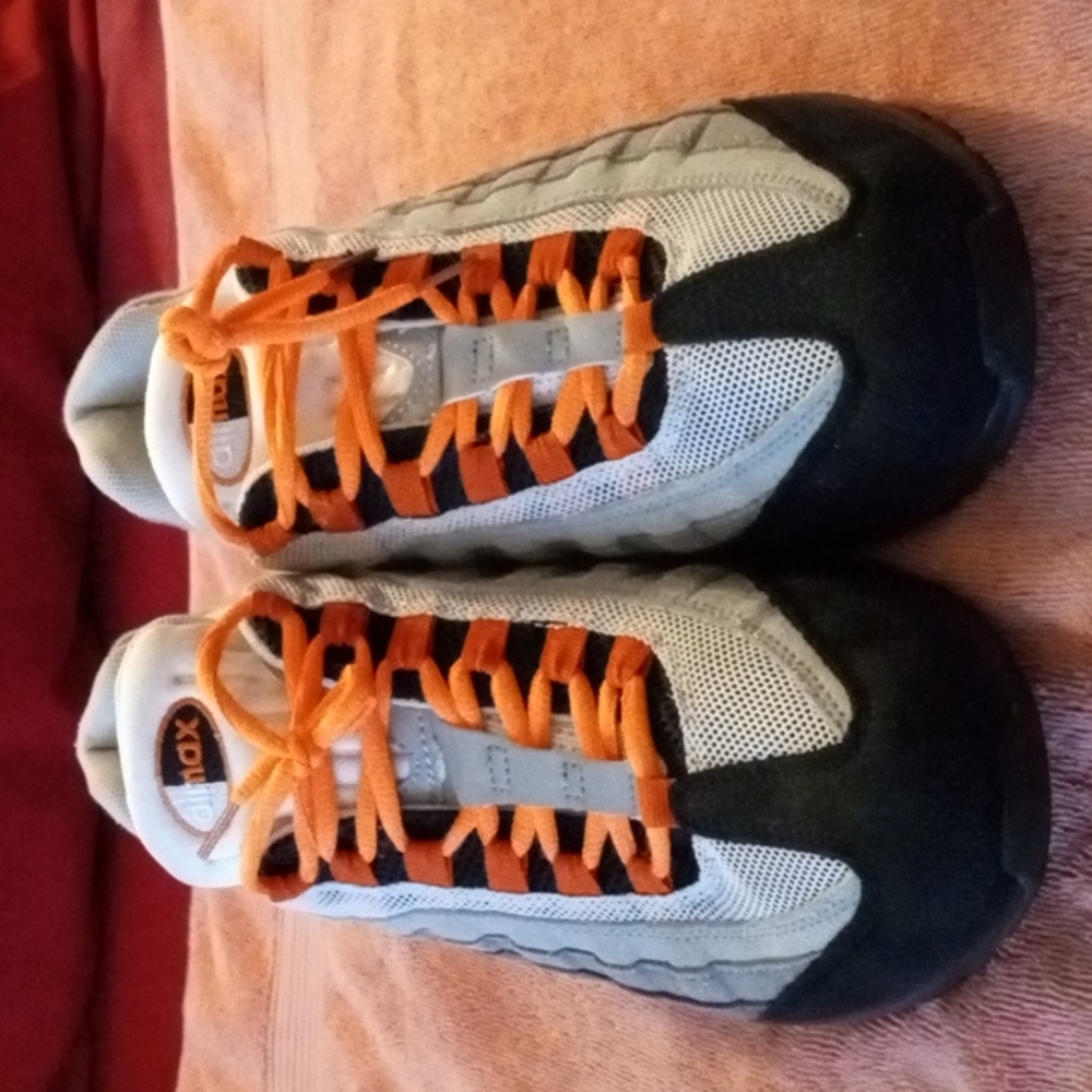 NIKE AIR MAX.